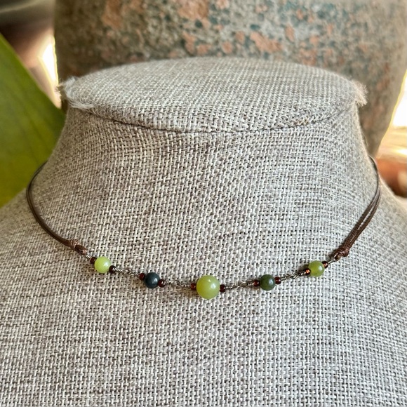 Hollow Shores Jewelry - Taiwan Jade Wire Wrapped Necklace